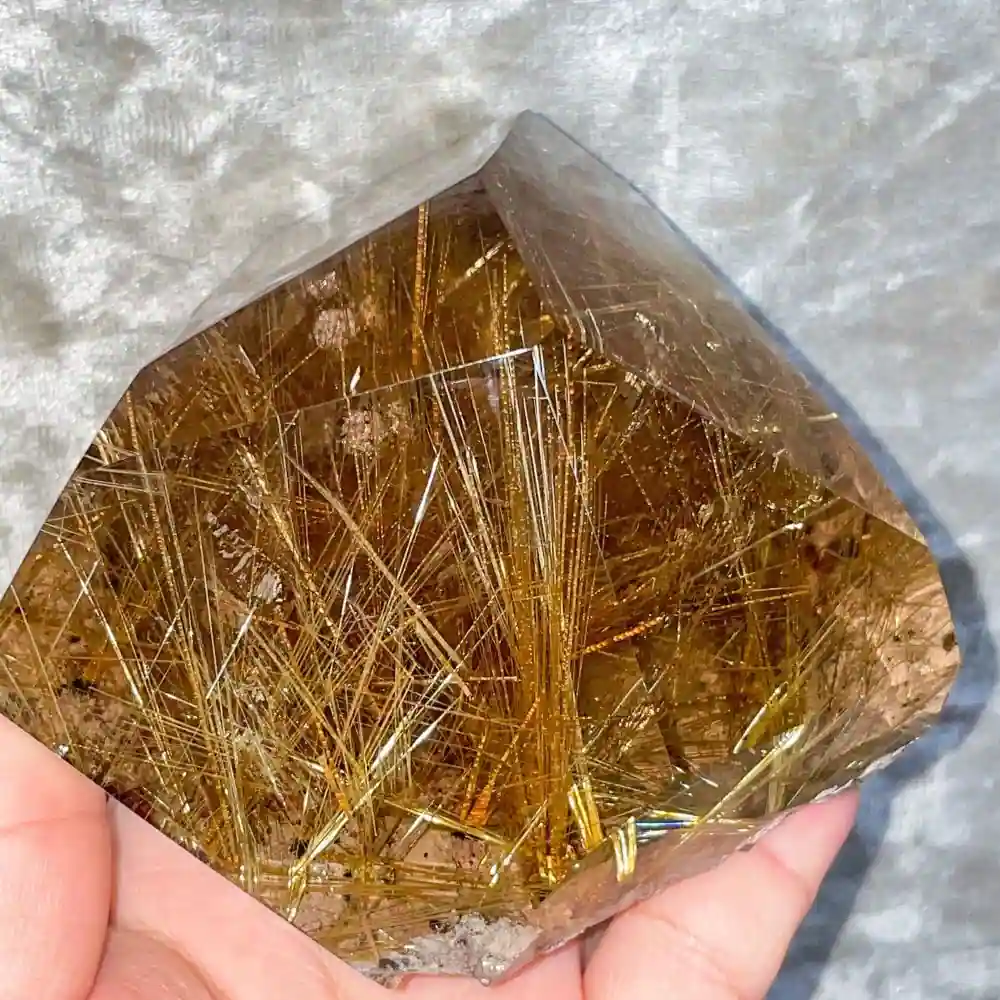 CRYSTCOP - GOLDEN RUTILE