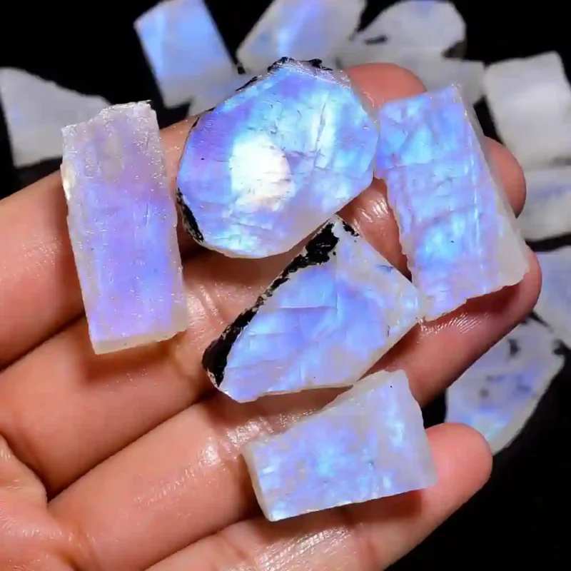 CRYSTCOP - WHITE RAINBOW MOONSTONE