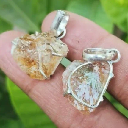 CRYSTCOP - CITRINE RAW PENDANT